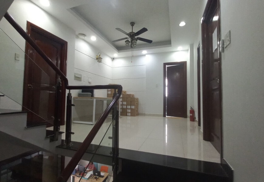 Chủ nhà cần tiền bán gấp giảm 5ty còn 33ty   - Biệt Thự Nam Phú Villas Q7, khu compound 2 mặt giáp sông