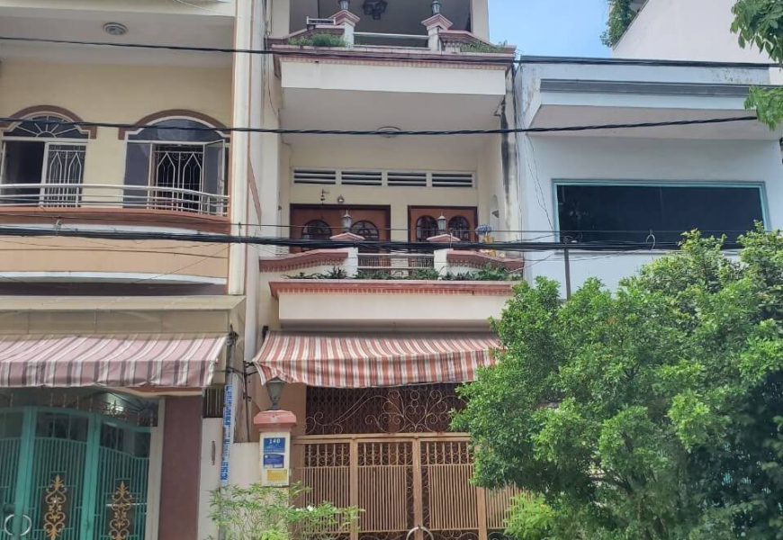 Bán nhà Mặt Tiền đường số 37 phường Tân quy.Q7