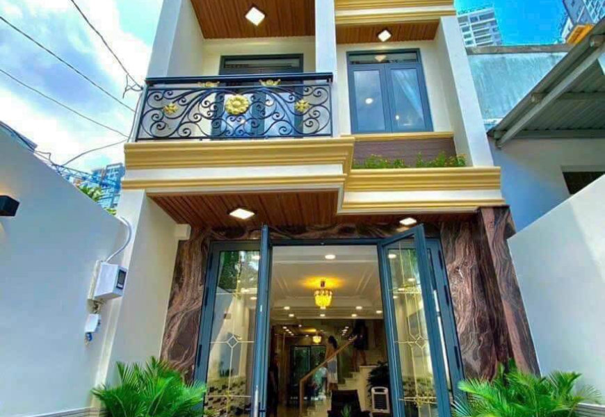 Bán nhà hoàng quốc việt quận 7 tiếp giáp Phú Mỹ Hưng , nhà ( hướng nam)