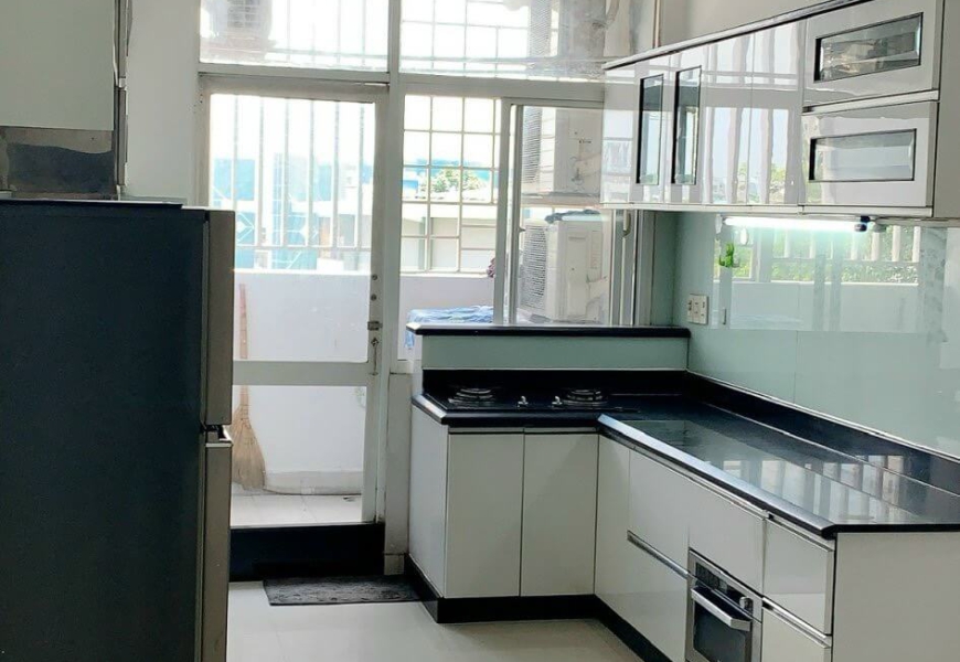 Bán căn hộ H2,mặt tiền đường Hoàng Diệu,Quận 4
