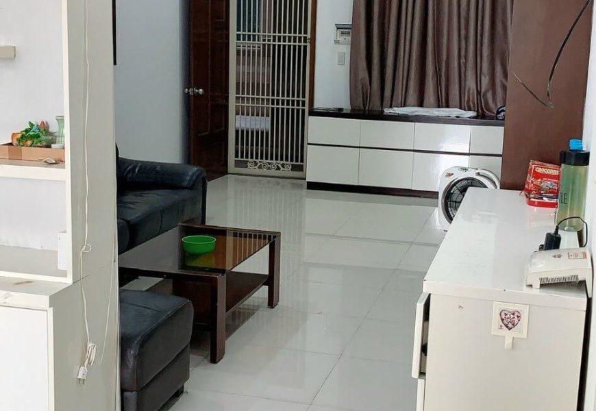 Bán căn hộ H2,mặt tiền đường Hoàng Diệu,Quận 4