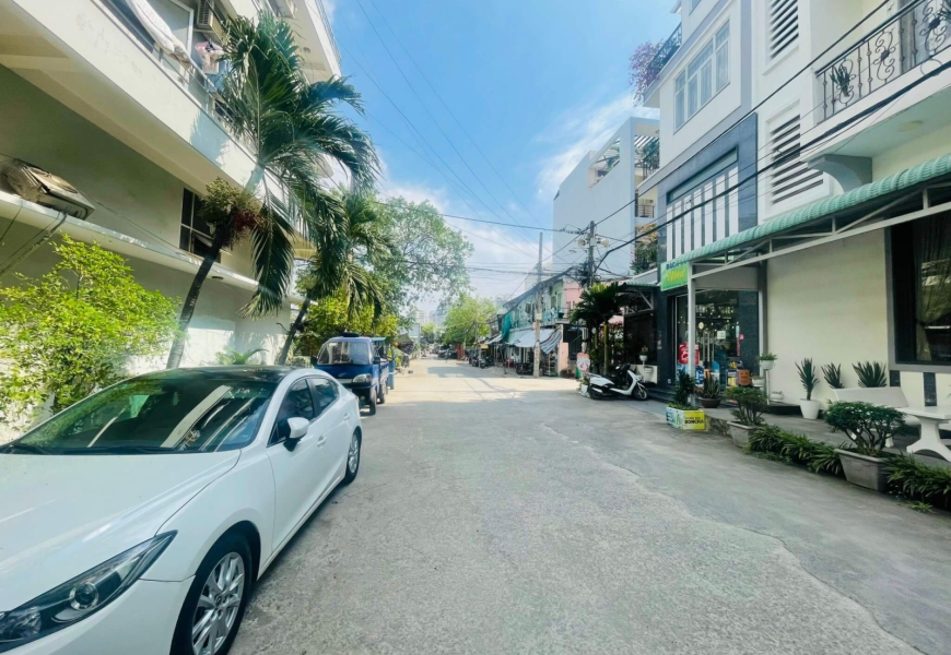 Bán nhà Góc 2 MT kdc kim sơn,p tân phong,Q7