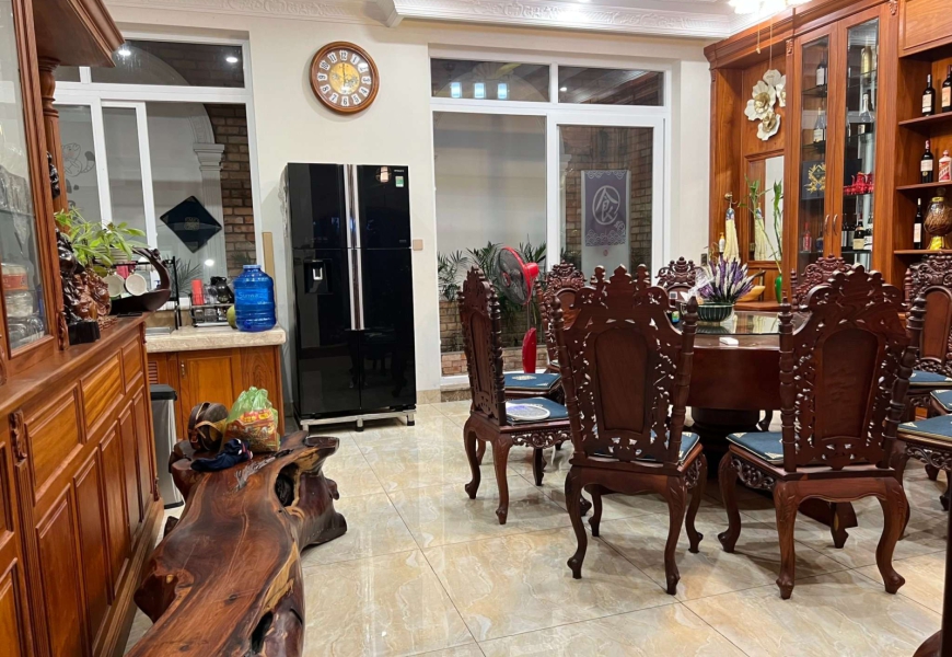 0909227199 CẦN BÁN GẤP BIỆT THỰ CAO CẤP 1979 HUỲNH TẤN PHÁT