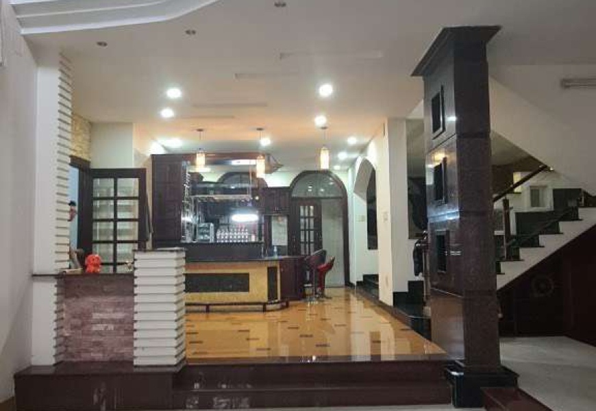 Cho thuê biệt thự diện tích rộng mặt tiền đường số ,p.tân quy ,Quận7