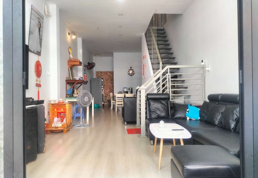 GIÁ 7 TỶ 5 - NHÀ LÔ NHÌ Đ LÂM VĂN BỀN