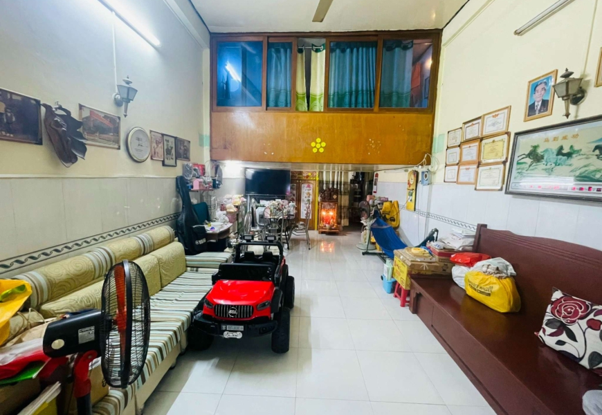 Bán nhà 3 tầng mặt tiền hẻm 861 trần xuân soạn,p tân hưng Q7