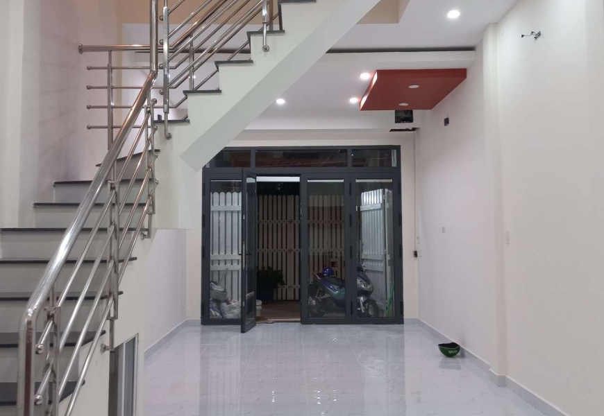 BÁN HOẶC CHO THUÊ - GIÁ BÁN 6.5 TỶ TL. GIÁ THUÊ 16TR/TH - NHÀ ĐẸP 3 LẦU NGUYỄN VĂN QUỲ, Q7