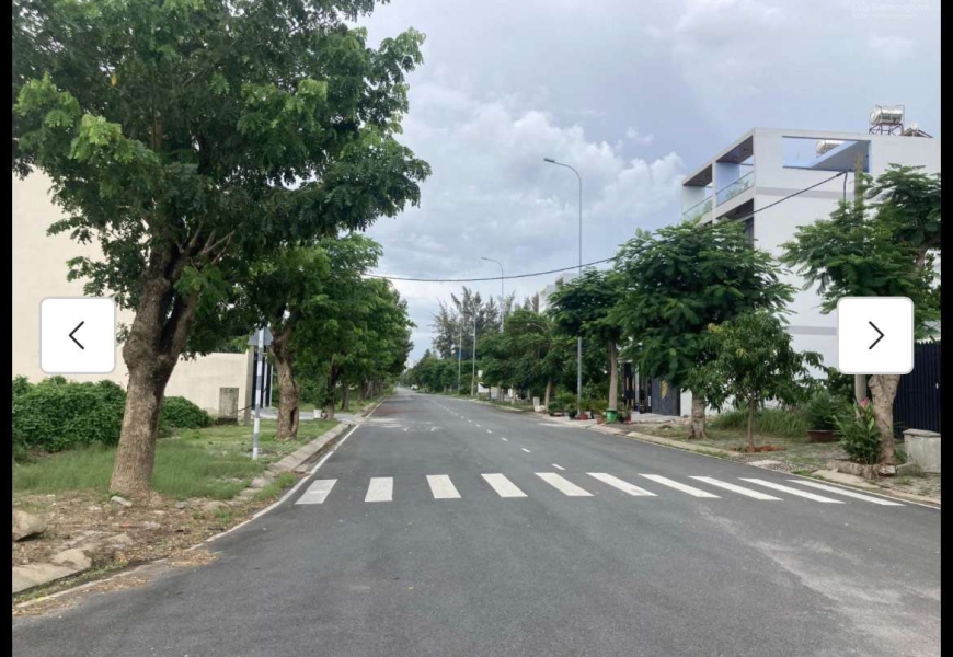 Giá bao rẻ 300m2…..Giá 9,5tỷ TL -bán gấp lô đất biệt thự khu dân cư Cotec phú Xuân 