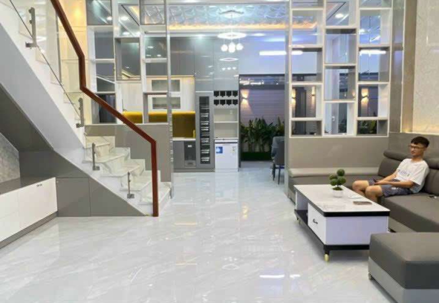 Giảm giá căn   n9 nối dài khu anh Tuấn 8,9 tỷ còn 8,5 tỷ. BÁN NHÀ PHỐ HIỆN ĐẠI KHU DÂN CƯ COMPOUND GREEN RIVERSIDE HUỲNH TẤN PHÁT ( Cách Phú Mỹ Hưng 5 Phút Xe Máy )