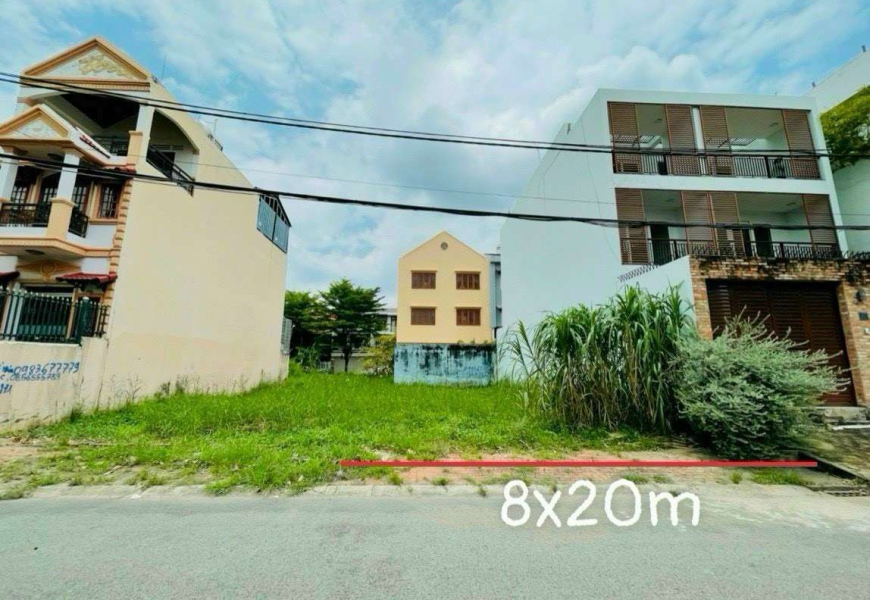 Giảm nhanh bán gấp từ 16 tỷ về còn 13,3 tỷ..Giá tốt cho nhà đầu tư  Bán Gấp Lô đất Biệt Thự đường 12m KDC Nam Long Phú Thuận - P.Phú Thuận - Quận 7