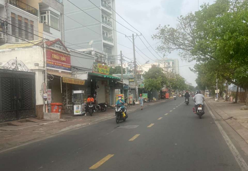 Bán nhà mặt tiền Trần Xuân Soạn , Quận 7