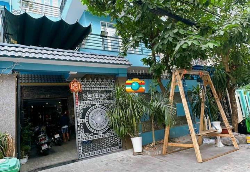 BIỆT THỰ SÁT PHÚ MỸ HƯNG, CÁCH BIG C 500M, 7.6 X 18M 