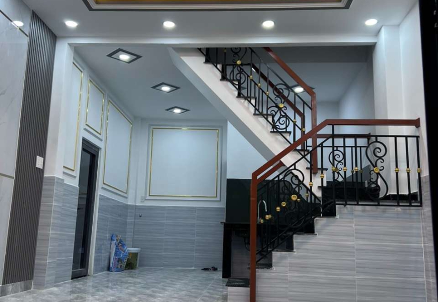 CẦN TIỀN BÁN GẤP NHÀ 1247/104C GÓC 2 MẶT TIỀN HTP, QUẬN 7