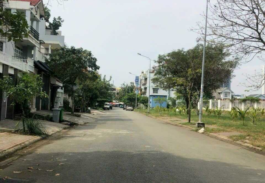 0909227199 Cần bán gấp 938m2 giá chỉ 25 triệu/1m2 đất phường Phú Thuận Quận 7. Liền kề khu biệt thự Savimex Phú Thuận