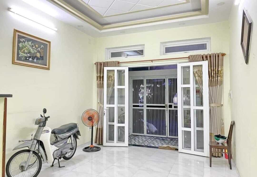 Bán nhà Đường 18, P Tân Phú, Q7