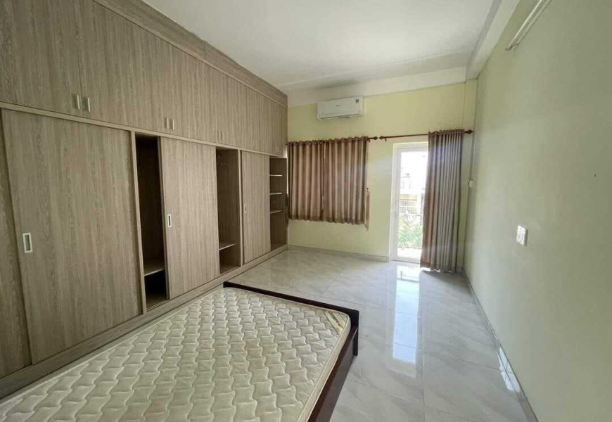 Bán nhà Đường 18, P Tân Phú, Q7