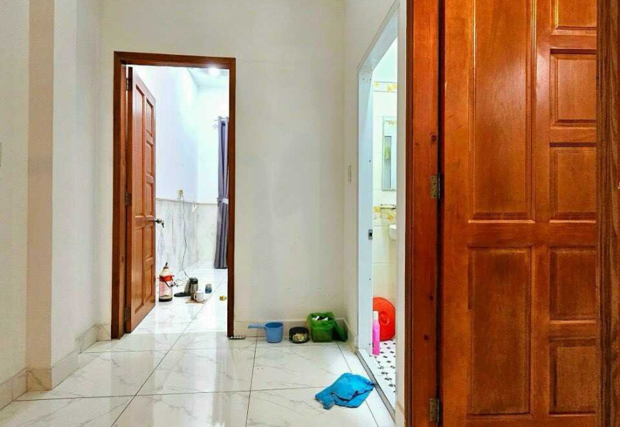 NHÀ SỔ HỒNG RIÊNG 1942 /113 HUỲNH TẤN PHÁT THỊ TRẤN NHÀ BÈ.HẺM XE HƠI ĐẬU TRƯỚC NHÀ THOẢI MÁI 