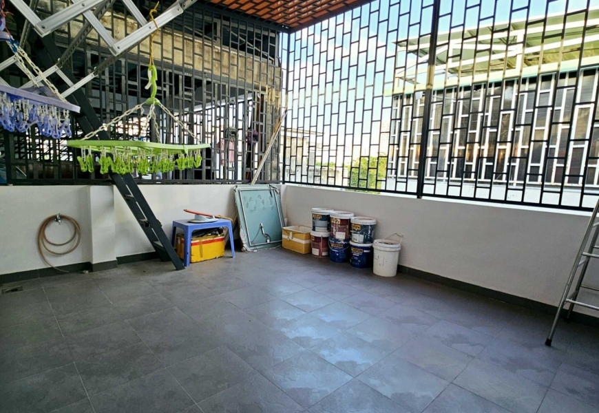 Chính chủ cần bán Nhà Phố MT Đường Số Phạm Hữu Lầu Phường Phú Mỹ Quận 7