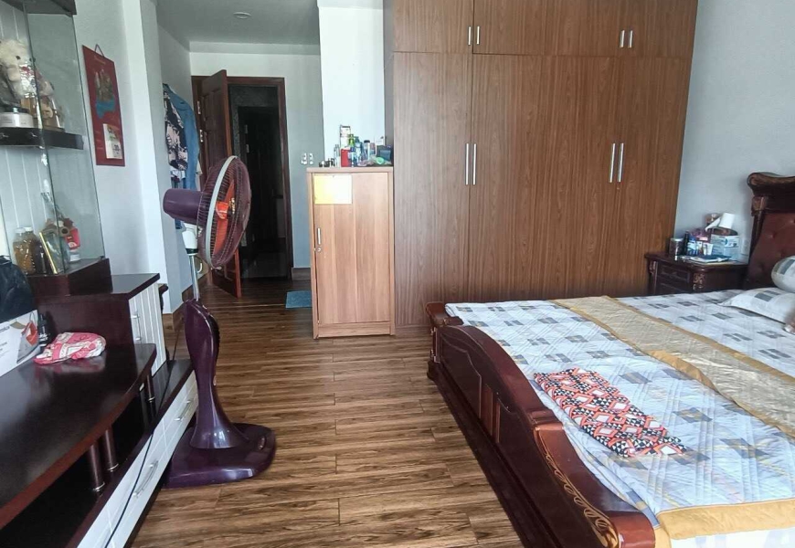 Bán nhà 3 lầu MT hẻm 6m Nguyễn Văn Linh - Bình Thuận Q7