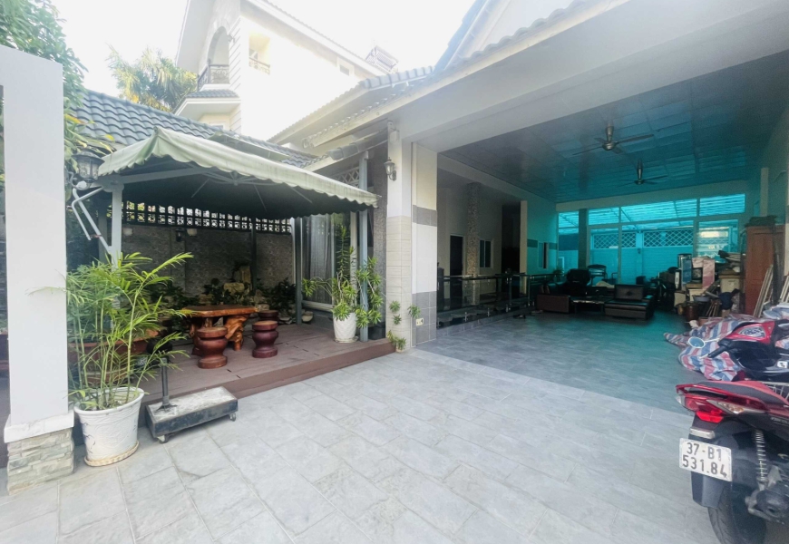Bán đất tặng biệt thự sân vườn+ Hồ bơi -khu sadeco phước kiểng A,Nhà bè..sát bên Q7…..Gía 21 tỷ