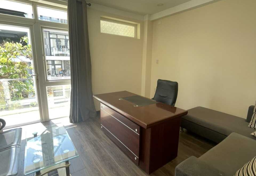 Bán nhà MT đường số 37 kinh doanh đông đúc