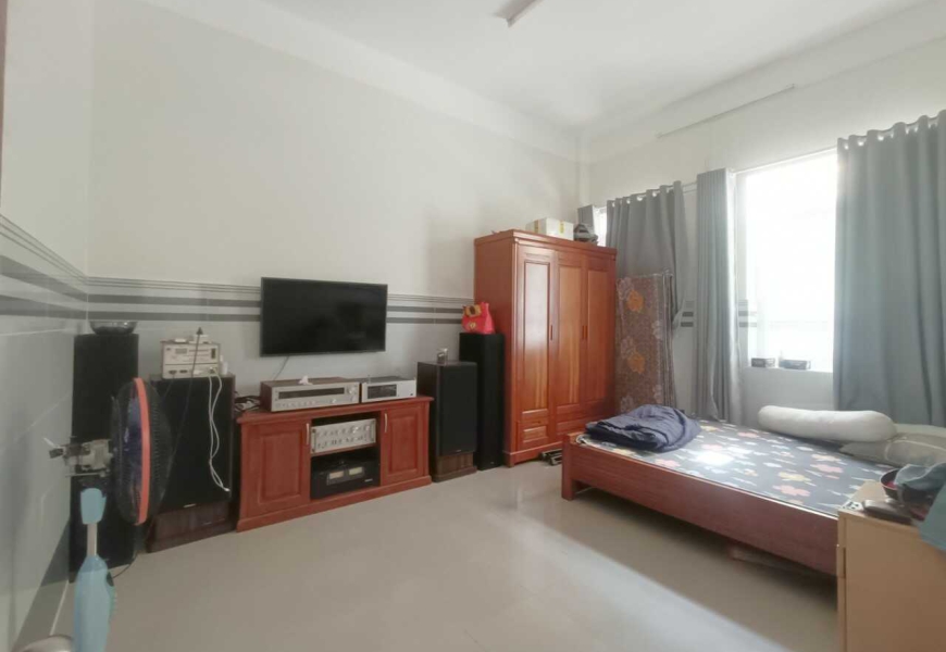 Hót! Nhà MT 61m2 Đường Nhựa lớn 24m - Giá 3.8 Tỷ Tl Bán Nhà MT Kinh Doanh Buôn Bán Quận 7