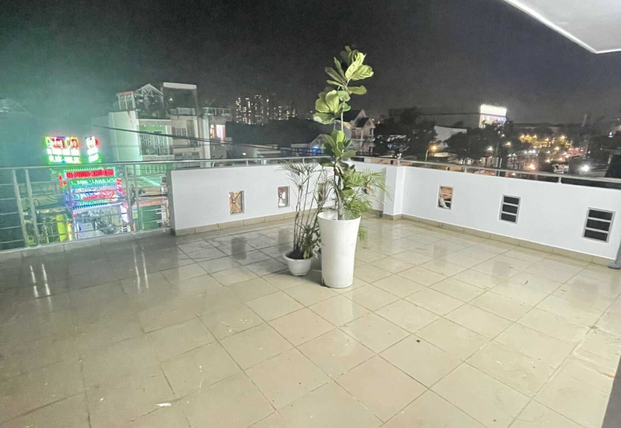 Thuê nhà 1 lầu mặt tiền huỳnh tấn phát,p phú mỹ Q7