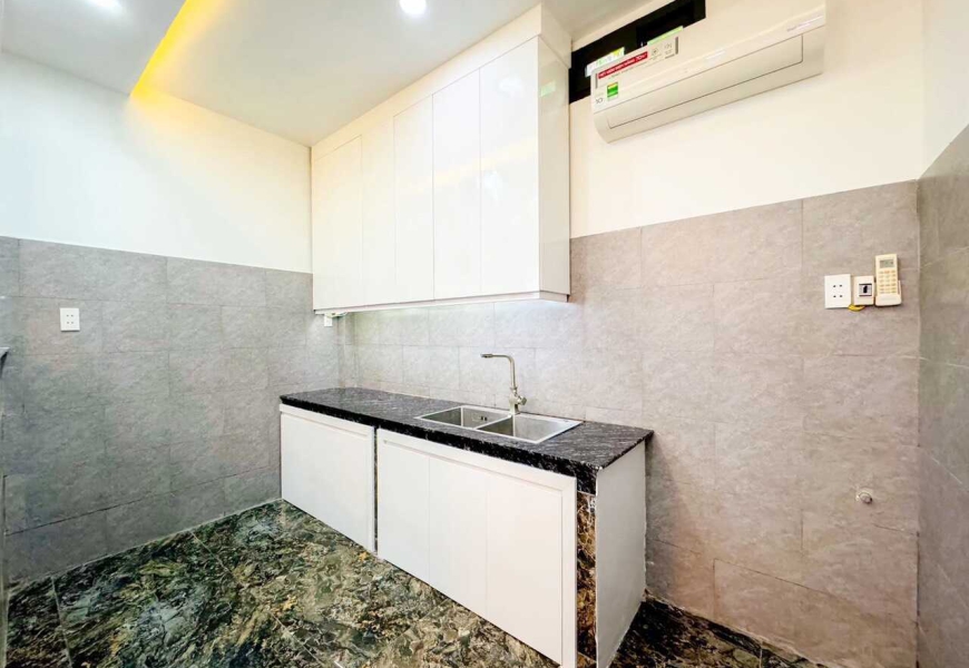 Giá tốt nhất tại phường Tân Phú , quận 7 cách mặt tiền Huỳnh tấn phát 80m . Giá chỉ với 4 tỷ 490