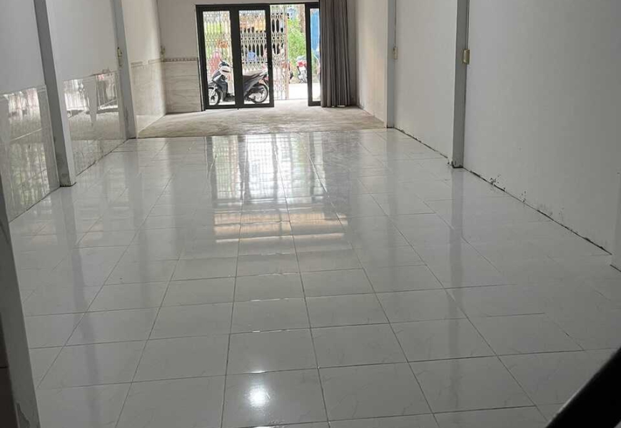 BÁN GẤP NHÀ MẶT TIỀN ĐƯỜNG SỐ TÂN QUY, P. TÂN KIỂNG QUẬN 7 - 4,51M X 17M - CÓ HĐ THUÊ 20TR/THÁNG