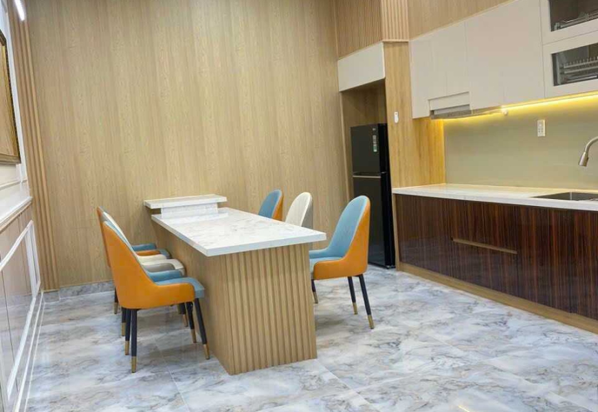 Hot hot sản phẩm mới nhất thị trường Tại khu VIP thị trấn nhà bè mà giá thì ngoại thành. Giá chỉ với 6 tỷ 500 triệu. Vị trí mặt tiền đường nhựa 10m khu SÀI GÒN MỚI -Thị trấn nhà bè