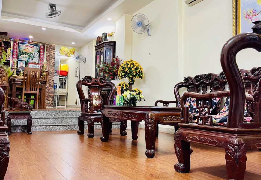 BÁN NHÀ HẺM 8m ĐƯỜNG NGUYỄN VĂN LINH, Q7