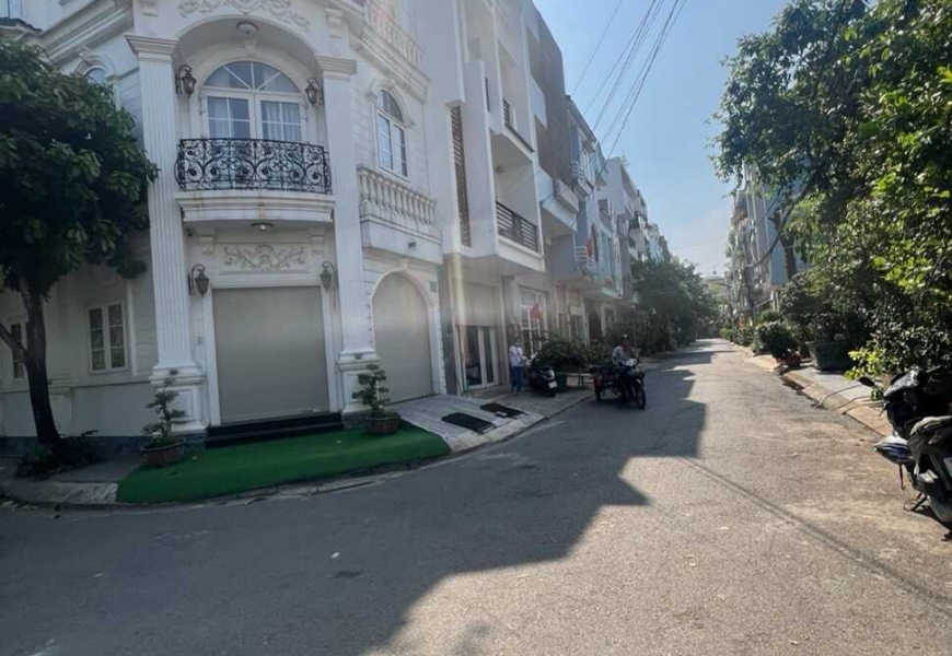 Bán BIỆT THỰ KDC LaCaSa - Vạn phát Hưng, p.Phú Thuận, Quận 7