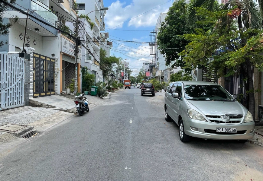 0909227199 Cần bán nhanh giảm 500tỷ…..Giá bán 13.6tỷ TL  khách thiện chí   BÁN NHÀ MẶT TIỀN ĐƯỜNG SỐ TÂN QUY, Q7