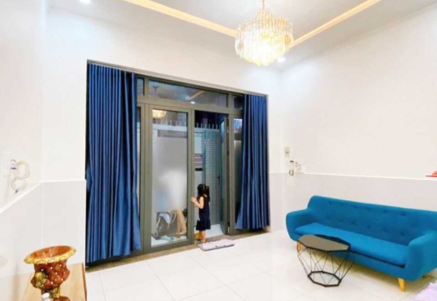 BÁN NHÀ ĐẸP HẺM 102 HTP, Q7 - GIÁ 5.2 TỶ TL