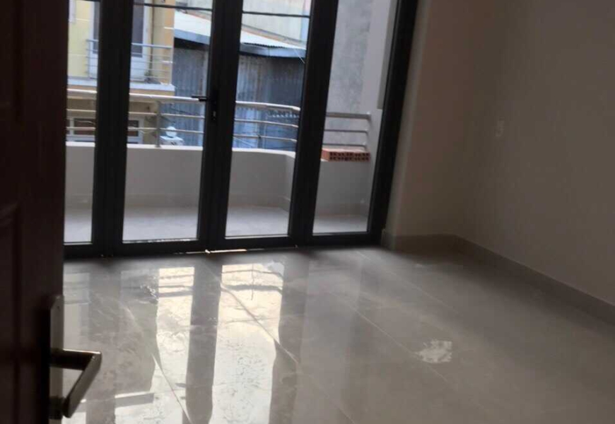 0909227199 BÁN NHÀ 2 TẦNG. NHA 1 XẸT. KHU DÂN CƯ ĐÔNG ĐÚC. HẺM THÔNG TỨ TUNG. HEM 8M. 2 XE HOI TRANH NHAU THOAI MAI NHA. - VỊ TRÍ NHÀ: HEM 502. DUONG HUYNH TAN PHÁT. THONG QUA ĐƯỜNG LY PHUC MAN. PHƯỜNG BINH THUẬN. QUẬN 7.