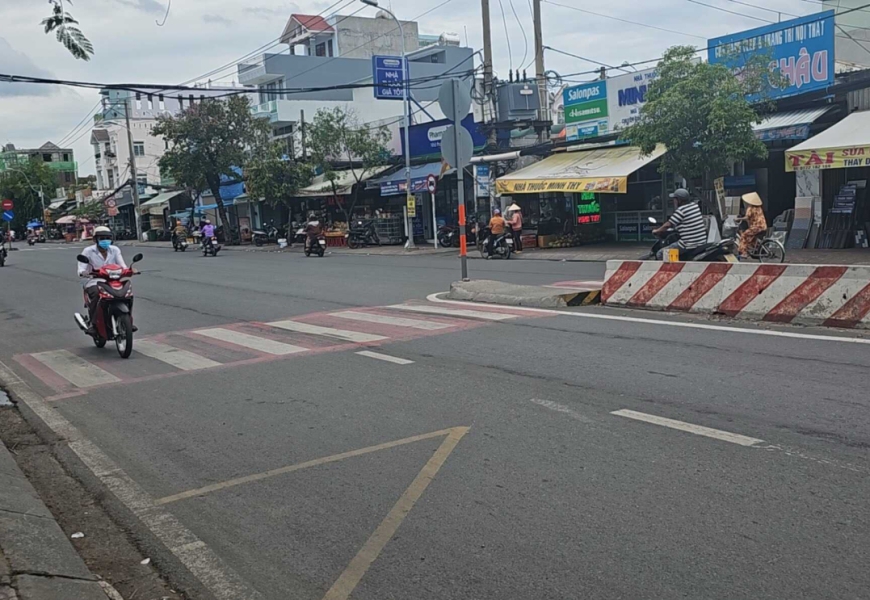Bán đất mặt tiền huỳnh tấn phát,thị trấn Nhà Bè