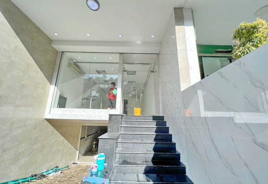 0914020039 EM DUNG Bán nhà mặt tiền đường Nguyễn Thị Thập khu dân cư him lam quận 7
