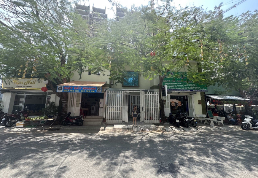 0909227199 Bán nhà căn góc 2 mặt tiền đường thông chính khu C làng đại học Phước kiển gần Lotte Q7 