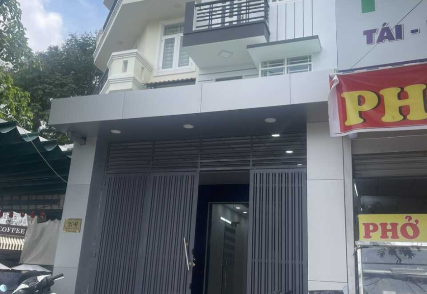 0909227199 Cần bán căn nhà mặt tiền kinh doanh đường phạm hữu lầu Q7 