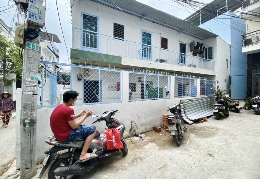 Bán nhà trọ chính chủ GÓC 2 MẶT TIỀN ĐƯỜNG NGUYỄN THỊ THẬP, Q7. Thu nhập tương đối ổn định khoảng 10 triệu/1 tháng.