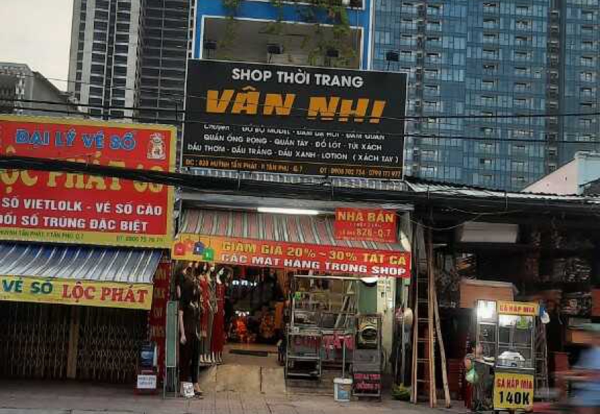 Bán Nhà Mặt Tiền Đường Huỳnh Tấn Phát Q.7