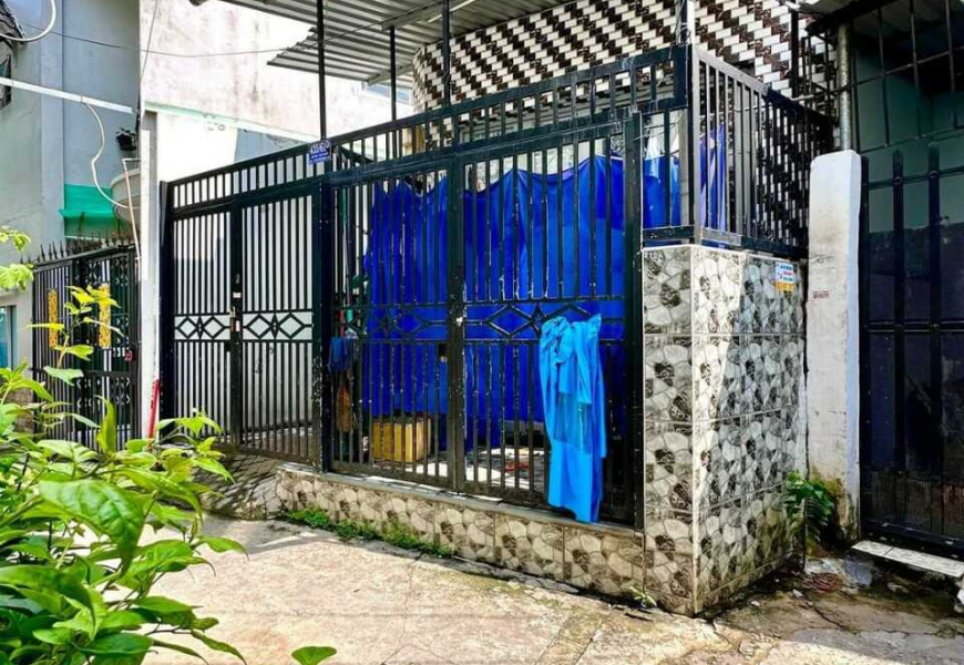 BÁN NHÀ C4 HẺM 435 HUỲNH TẤN PHÁT, QUẬN 7