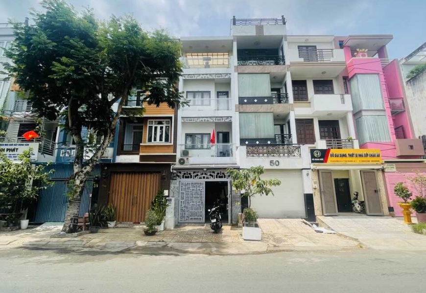 Bán nhà mặt tiền View Sông và Cong Viên đường số 40 kinh doanh đông,p tân phong Q7