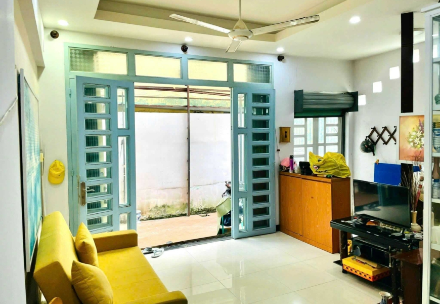 Bán nhà đường Lê Văn Lương, phường Tân Quy, Quận 7