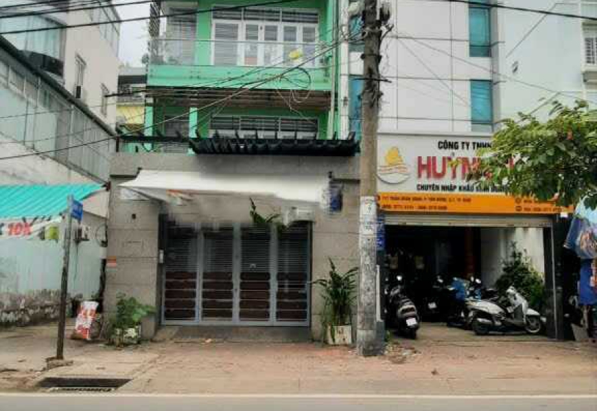 Nhà 2 Mặt Tiền Đường Trần Xuân Soạn Phường Tân Hưng Quận 7 Diện tích: 5x30m Kết cấu: 1 trệt 3 lầu 1 thang máy Giá bán: 30 tỷ thương lượng