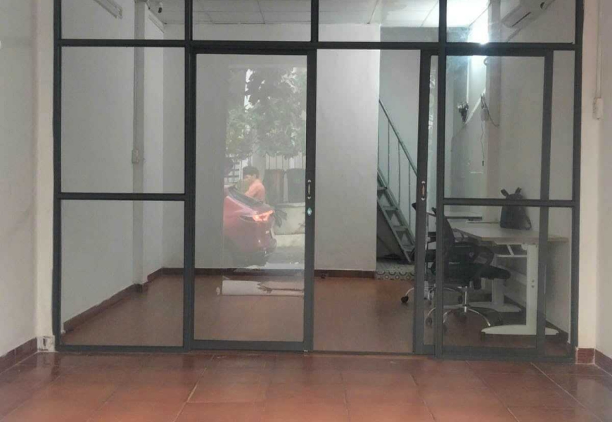 Cho thuê nguyên căn MT đường số p Tân quy Q7.....Giá chỉ 10tr/tháng