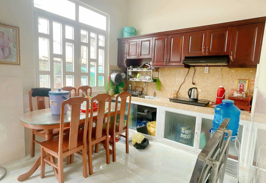 Bán nhà cấp 4 đường Huỳnh Tấn Phát, phường Phú Thuận, quận 7