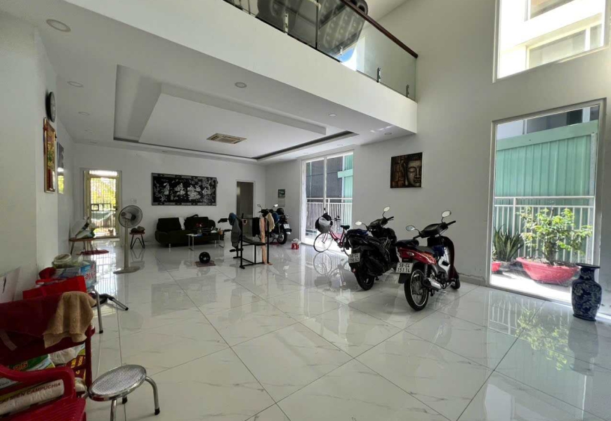 Bán biệt thự Dargon Parc 2,mặt tiền đường nguyễn hữu thọ,xã phước kiểng,Nhà bè