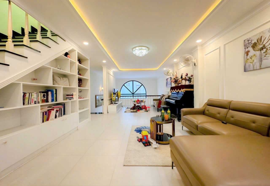0909227199 Cần Bán gấp nhà đường Hoàng Quốc Việt - Phường Phú Mỹ Quận 7