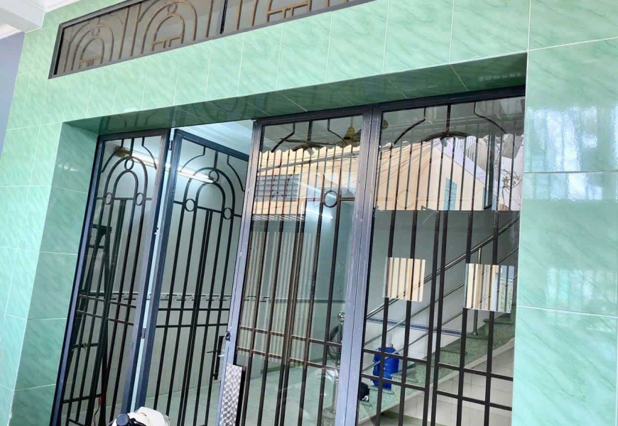 Bán gấp nhà phố 2 tầng hẻm 3m 1041 Trần Xuân Soạn Quận 7 gần cầu Nguyễn Văn Cừ